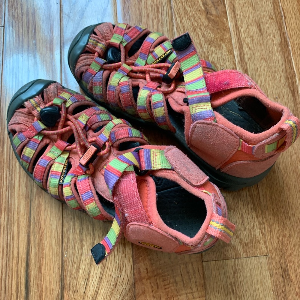 Keen kids waterproof